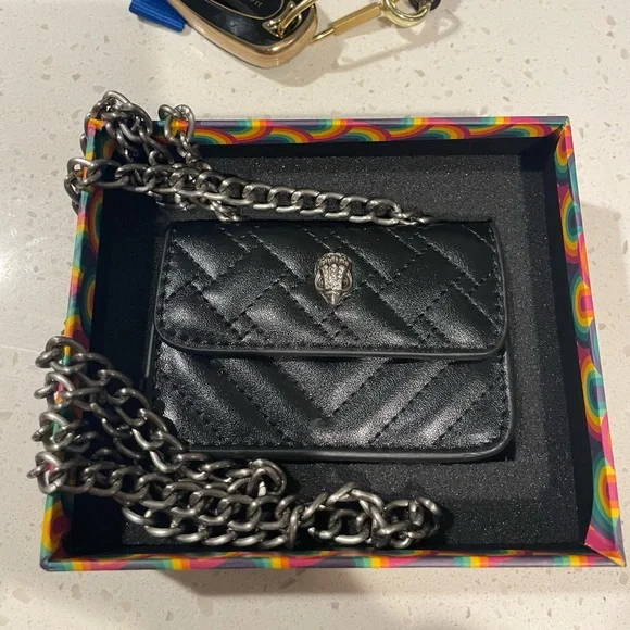 KURT GEIGER LONDON
MICRO KENSINGTON BAG
Never Used - Picture 2 of 3